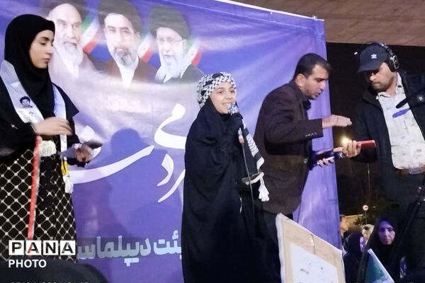 قرار عاشقی فرهنگیان در دهه کرامت 