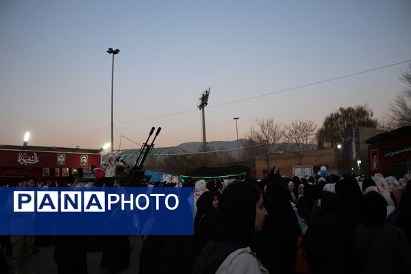 حضور دانش‌آموزان دبیرستان سردار سلیمانی در اجلاسیه شهدای دانش‌آموز استان البرز