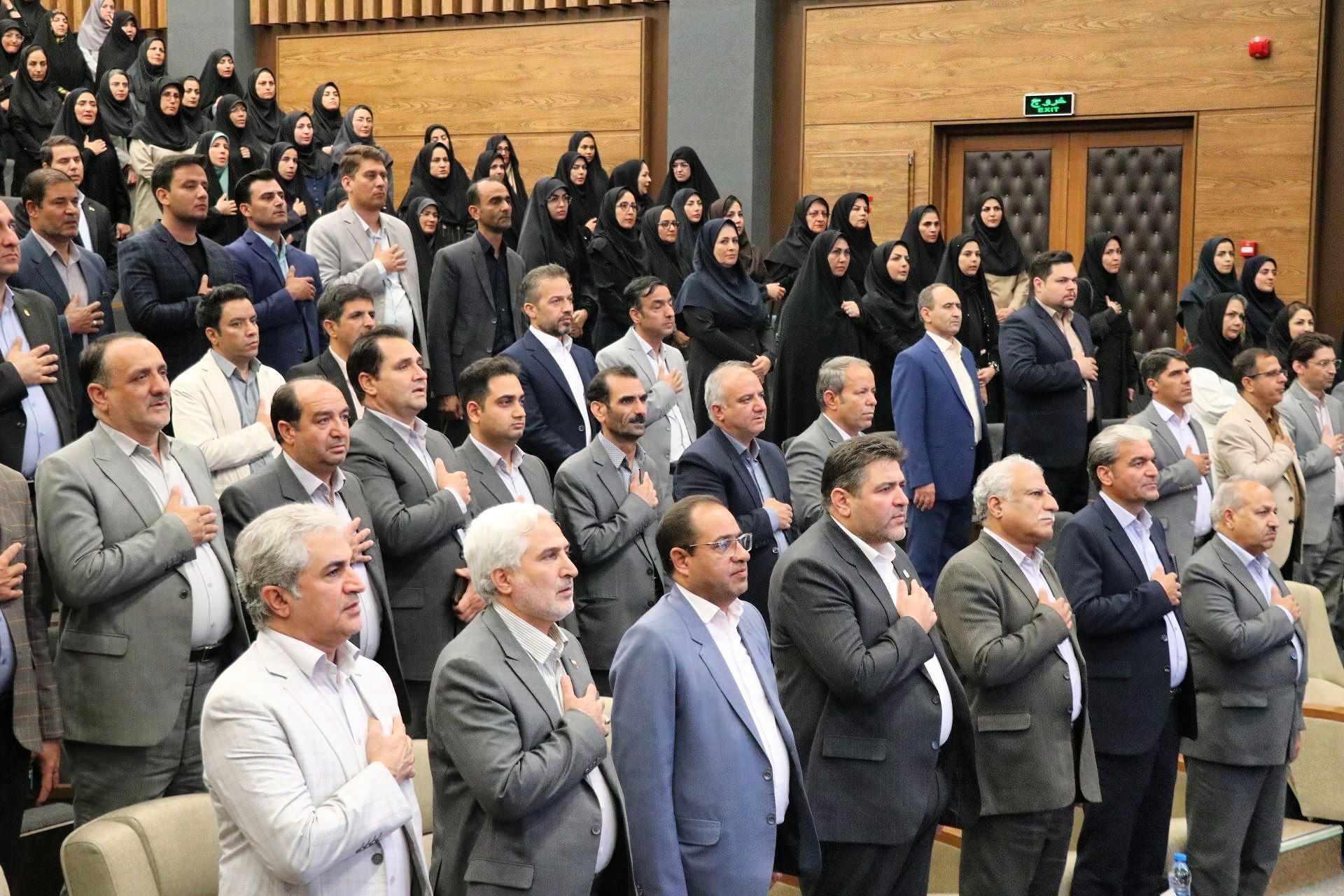 تجلیِ نبوغ و تکریمِ معمارانِ اندیشه در خراسان رضوی