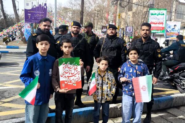 فرزندان ایران از مدارس شهریار تا راهپیمایی
