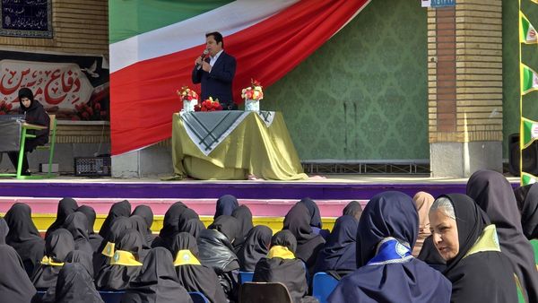 نواخته شدن زنگ مهر، زنگ امید و آینده در مدارس شهرستان نظرآباد 