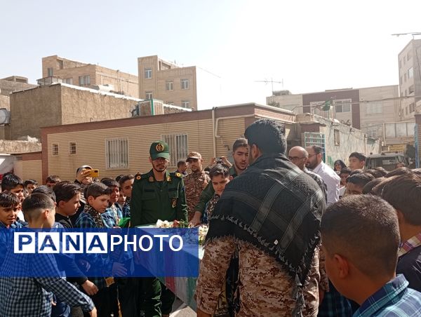 مدراس شهرستان قدس میزبان پرچم حرم امام حسین (ع) و شهید گمنام 