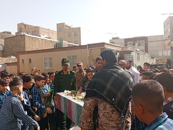 مدراس شهرستان قدس میزبان پرچم حرم امام حسین (ع) و شهید گمنام 