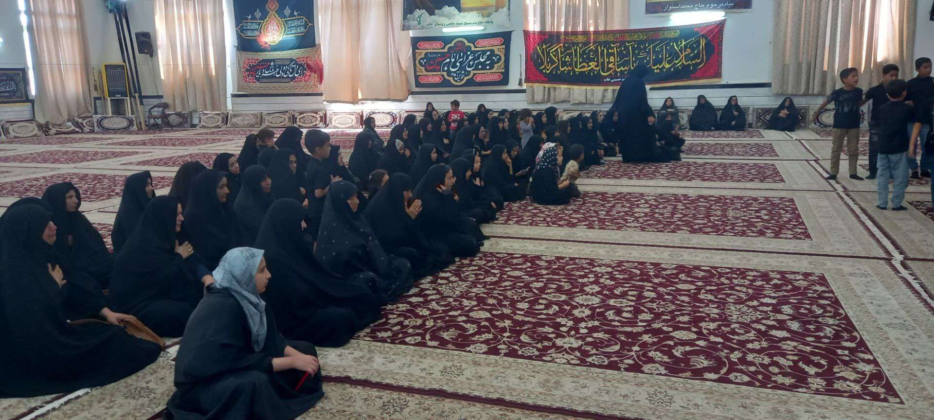 برگزاری همایش سه ساله های حسینی در روستای نقاب 