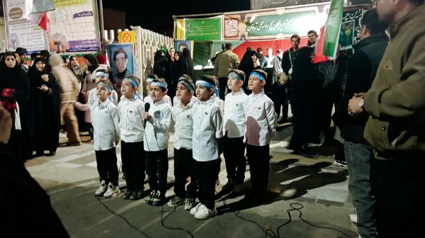 اجرای گروه های سرود در شهرستان کاشمر 