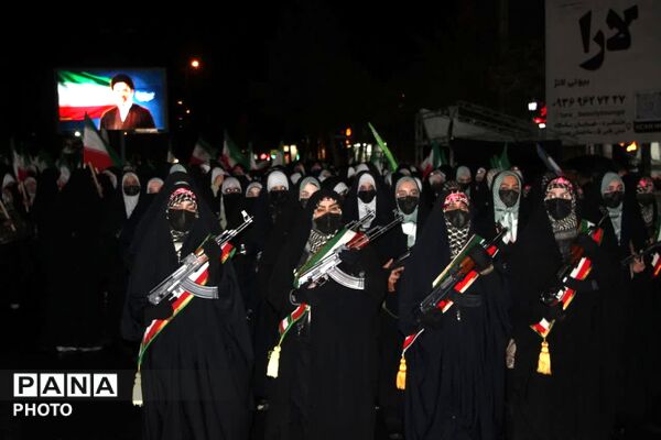 رزمایش دختران «جانفدا ایران» در شهرستان ساوجبلاغ 