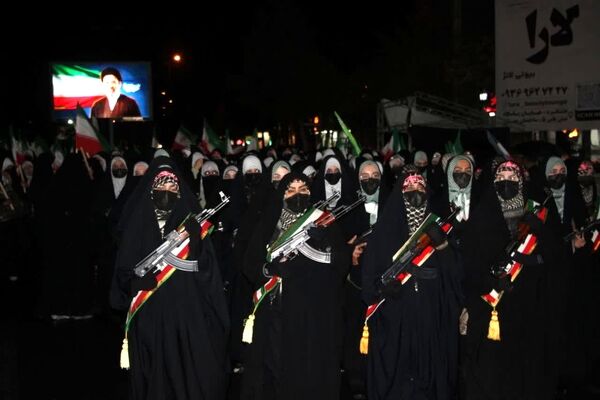 رزمایش دختران «جانفدا ایران» در شهرستان ساوجبلاغ 
