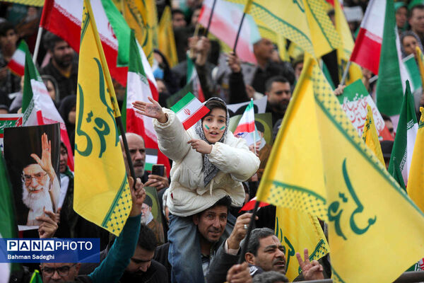 سخنرانی رئیس جمهور در جمع راهپیمایان ۲۲ بهمن