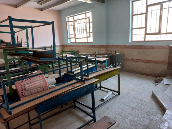 بازسازی و نوسازی مدرسه ستایش شهرستان ملارد در آستانه بازگشایی مدارس