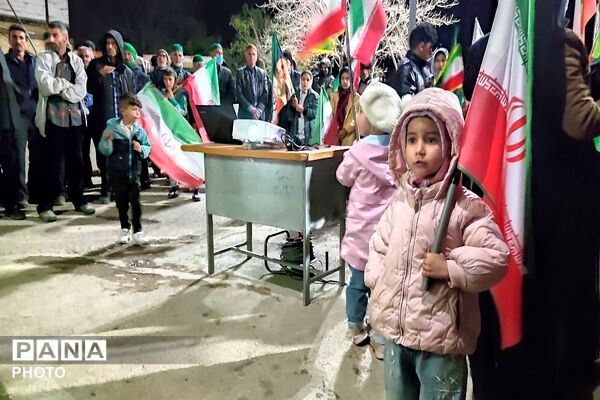 حضور در تجمعات خیابانی یعنی هیات من الذله در برابر دشمن زورگو و دروغگو