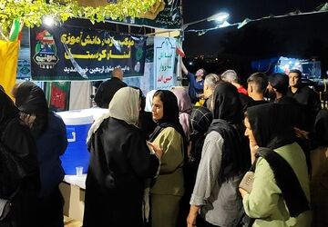 ازدحام زائران اربعین در موکب سازمان دانش‌آموزی کردستان