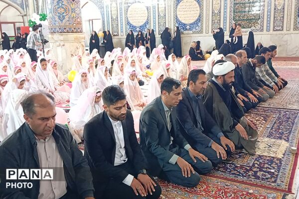 آغاز مسیر نور؛ قاب‌هایی از جشن تکلیف دختران شهرستان بن