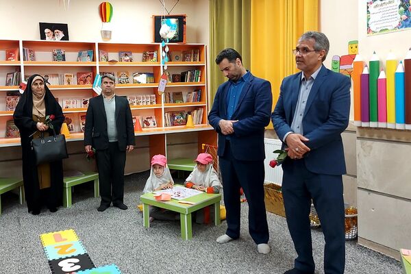 افتتاحیه اتاق بازی و یادگیری دبستان دخترانه مهرنگار باقرشهر 