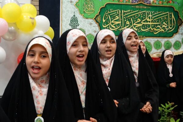 مسجدالقرآن غرق در شادی میلاد کریم اهل بیت(ع)