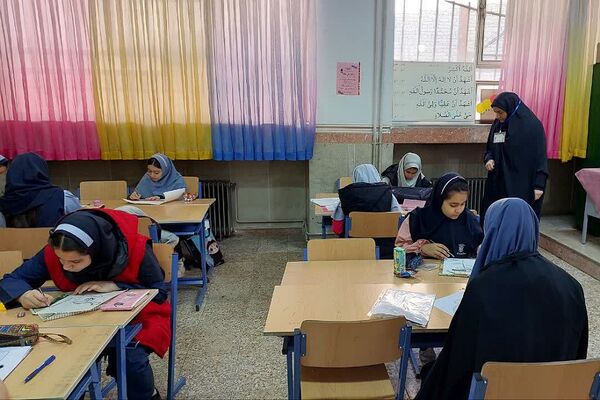 افتتاحیه مسابقات فرهنگی هنری امید فردا دختران در شهرستان ورامین