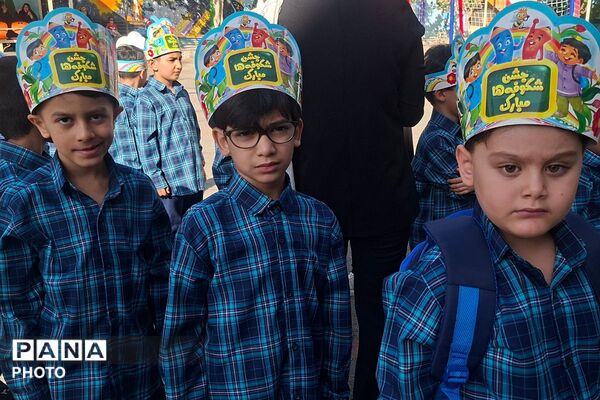  جشن شکوفه ها در آموزشگاه فردوسی