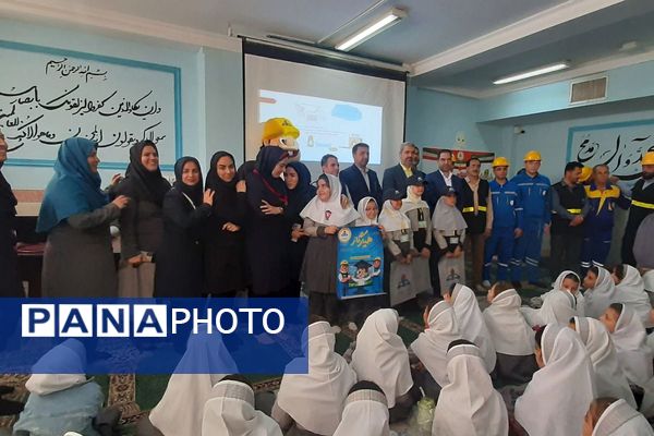  همیاران گاز در دبستان توفیق شهرستان رباط‌کریم