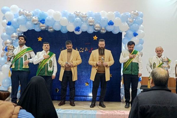  جنگ شادی به مناسبت میلاد امیرالمؤمنین(ع) در سالن تبلیغات شهرستان ورامین 