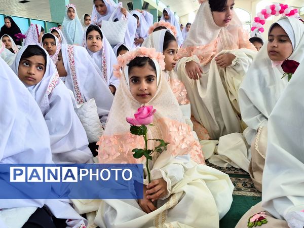 آیین سپیدپوشان؛ جشن تکلیف دختران عنبرآباد