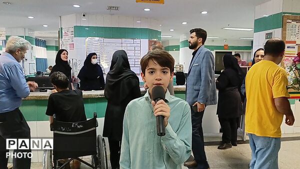 تجلیل از پزشکان بیمارستان امام جعفر صادق(ع) در روز پزشک 
