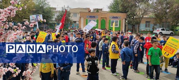 آیین محکومیت رژیم غاصب اسرائیل و حمایت از جبهه مقاومت حزب الله در مدرسه مبین شیروان