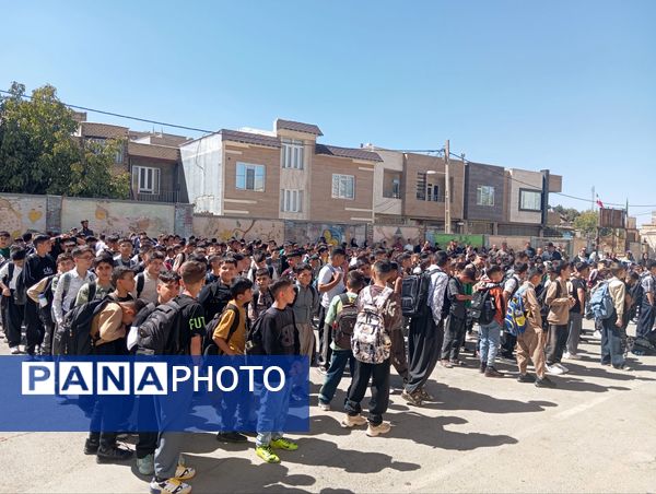 جشن پرشکوه آغاز سال تحصیلی جدید در مدرسه ابتدایی فتحیان بانه