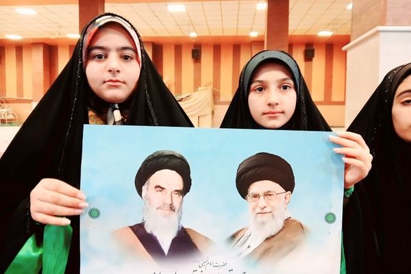 تجدید میثاق با آرمان‌های انقلاب اسلامی در کازرون