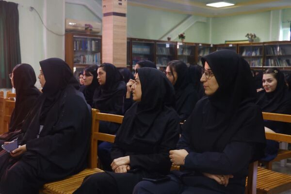 برگزاری کارگاه خبرنگاری در هنرستان بعثت