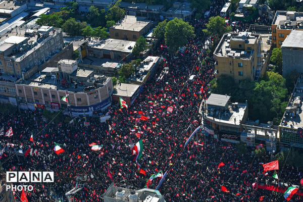 تشییع پیکر رهبر شهید انقلاب در مشهد مقدس-۱

