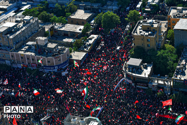 تشییع پیکر رهبر شهید انقلاب در مشهد مقدس-۱
