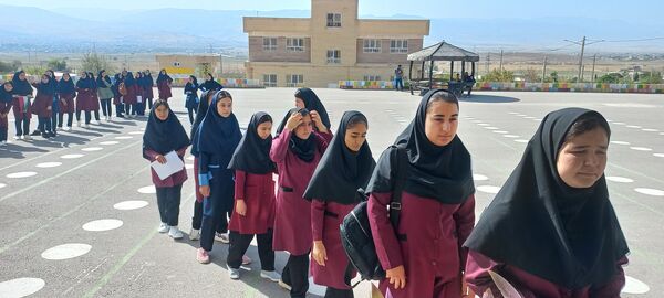 آیین سال تحصیلی جدید در دبیرستان نسیبه شهرستان سملقان