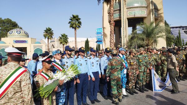 مراسم اولین سالگرد شهادت  سید حسن نصرالله، شهید حاج عباس نیلفروشان و سید هاشم صفی الدین در گلستان شهدا اصفهان 