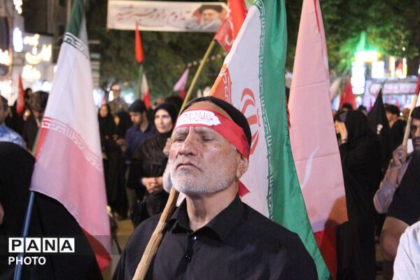 تجمعات مردمی در میدان شهید بجنورد