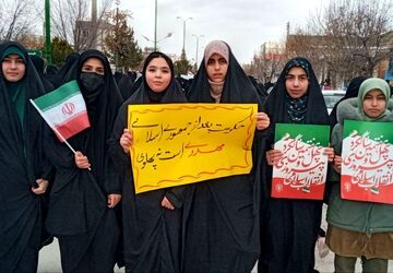 حضور پرشور مردم گل‌تپه در راهپیمایی ۲۲ بهمن