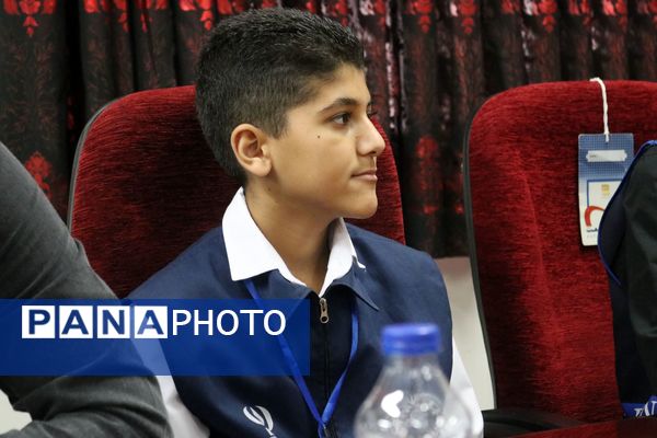 تقدیر از طلایه‌داران آگاهی در مازندران 