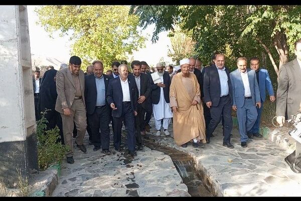 بازدید وزیر آموزش و پرورش از اردوگاه پیشتازان انقلاب شهرستان درمیان