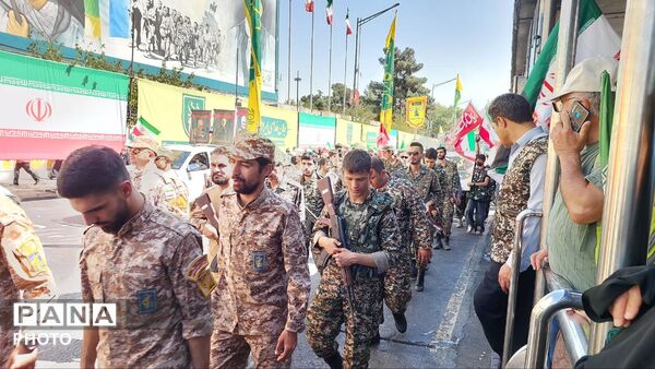 پیام قدرت از قلب پایتخت در رزمایش ۳۱۳ هزار نفری جانفدایان ایران