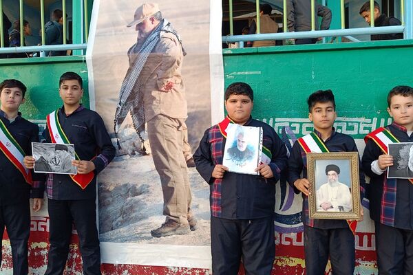 گرامیداشت شهادت شهید سلیمانی در دبستان امامت یک باقرشهر