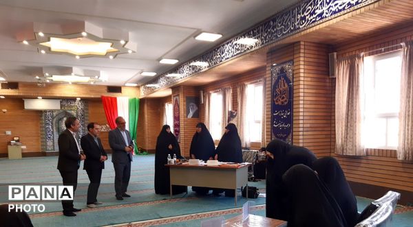 مسابقات قرآن و عترت و نماز استانی در قم