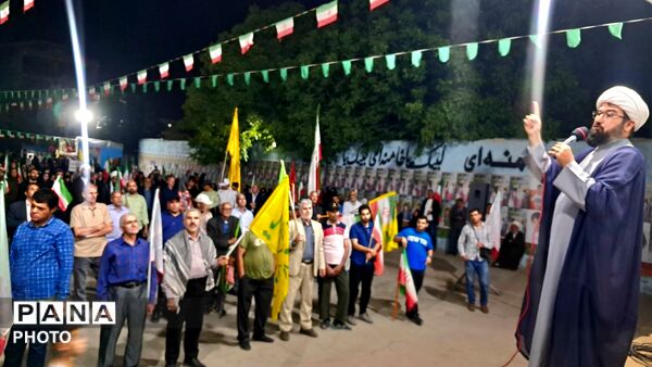تجدید بیعت با رهبر انقلاب در شب هشتادو نهم