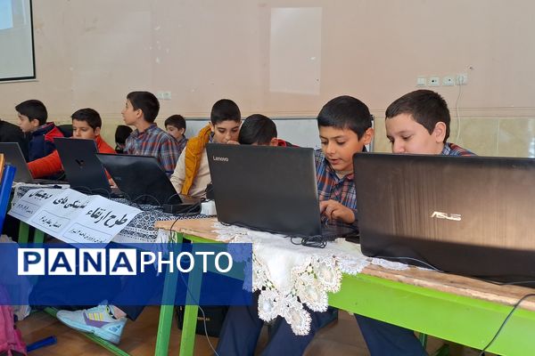 صعود به قله‌های تکنولوژی و فناوری با ارتقا سواد دیجیتال معلمان 