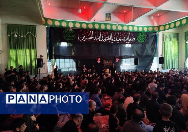 مراسم ظهر تاسوعا حسینی در مسجد شهدای گمنام 