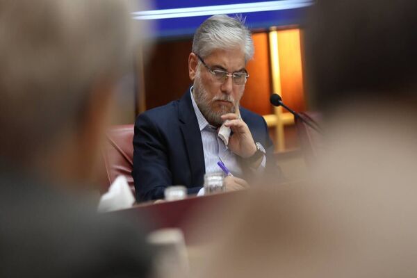 قدردانی وزیر علوم از رهنمودهای رهبر معظم انقلاب به مناسبت بازگشایی مدارس و دانشگاه‌ها