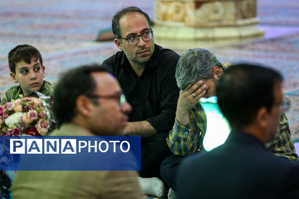 آیین «عهد عاشقی» با حضور اصحاب رسانه در مسجد جمکران