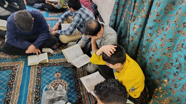 محفل انس با قرآن کریم معتکفین مسجد جامع نیشابور