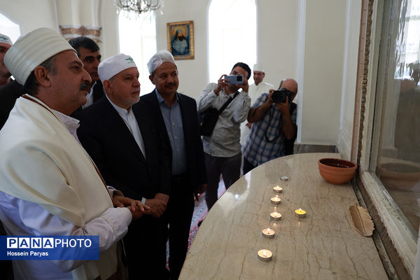 بازدید وزیر میراث فرهنگی، گردشگری و صنایع‌دستی‌ از نیایشگاه آدُریان