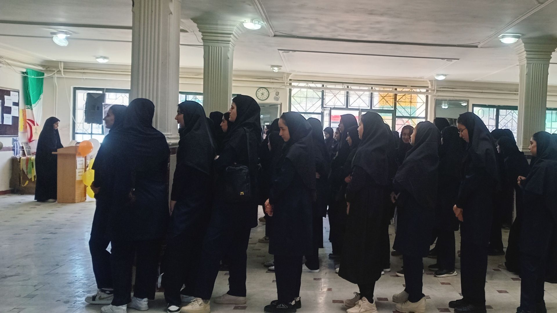  مانور آغاز سال تحصیلی جدید در فرزانگان