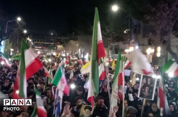 حماسه سازی مردم نیشابور در دوازدهمین روز از شهادت امام خامنه ای