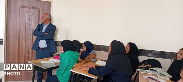 بازدید معاون آموزشی آموزش و پرورش خلیل آباد از دبیرستان مادر مهربان نقاب