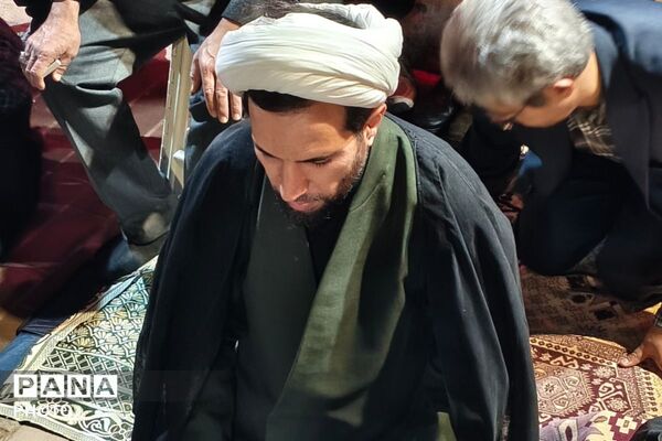 برپایی نماز استغاثه امام زمان (عج) در بهارستان دو